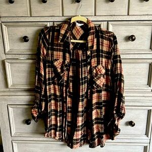 Women’s long sleeve plaid blouse